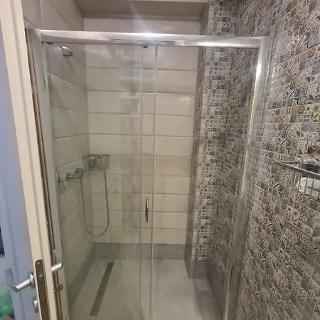 Apartment Tem House 3